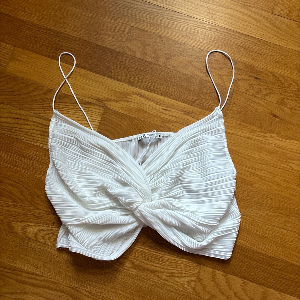 Zara White Sleeveless Pleated Crop Top